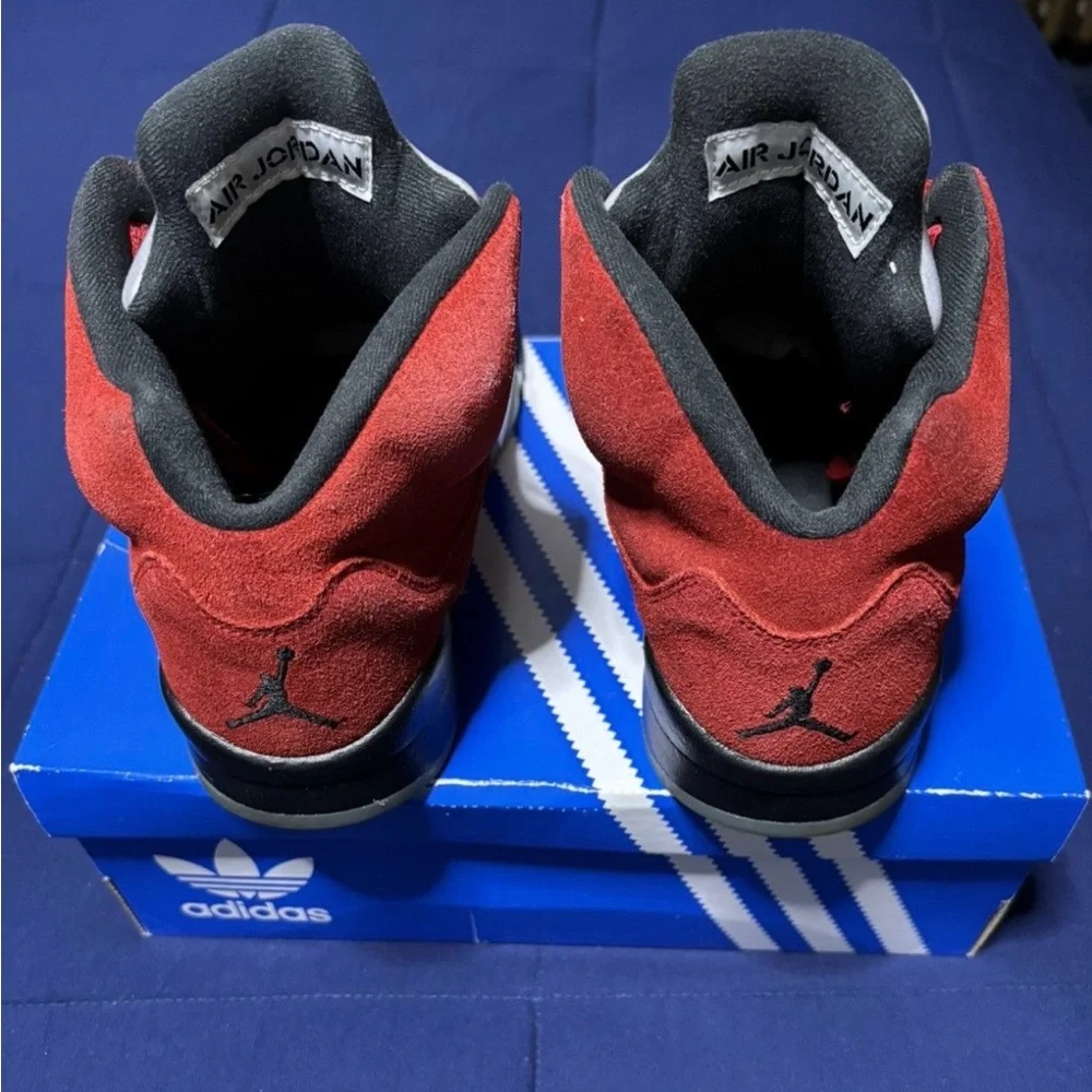 Jordan 5 Retro Raging Bull 2021 Size 9